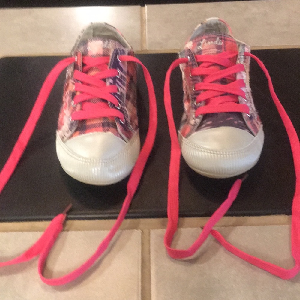 Lindi Sneakers size 7